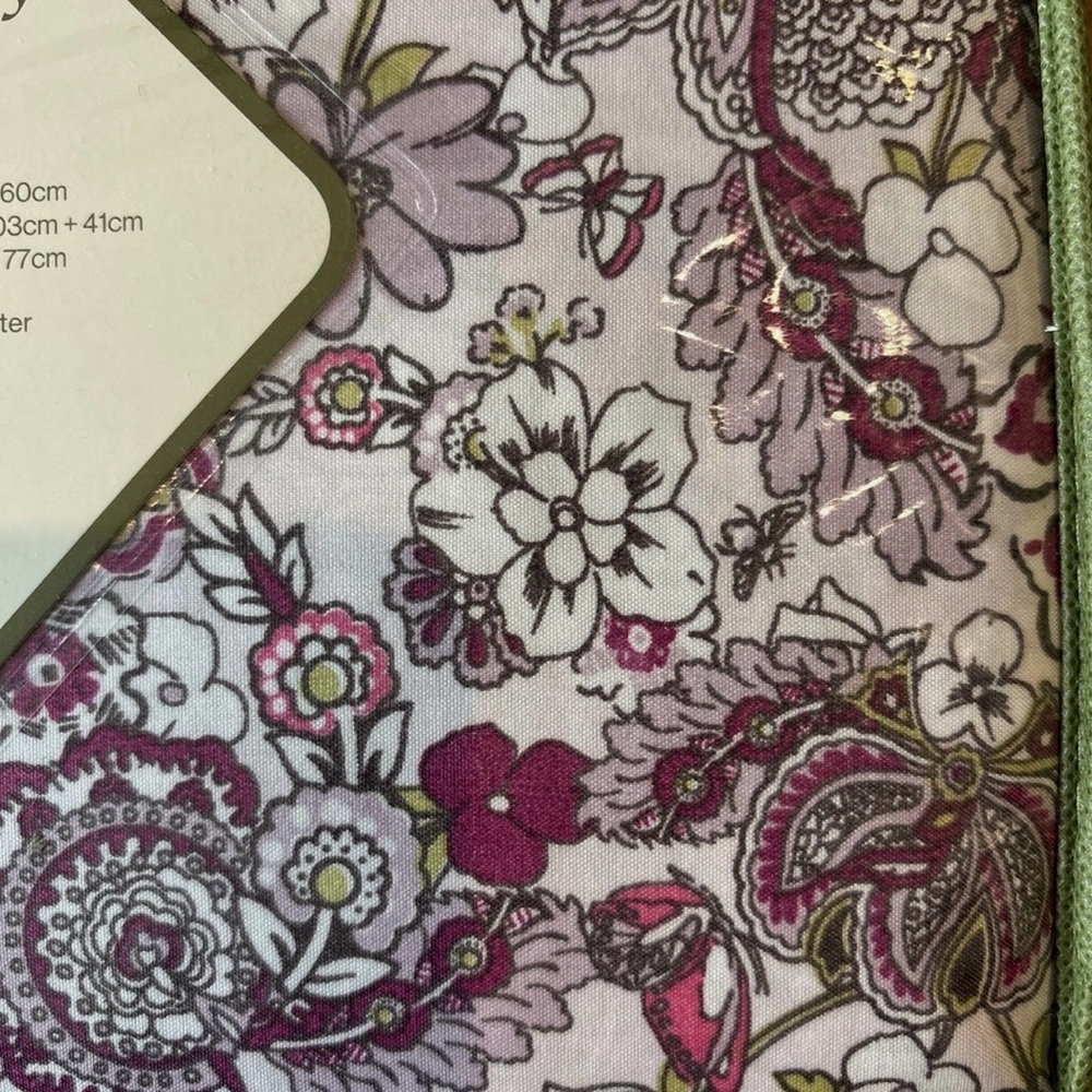 NEW Vera Bradley 6 piece Queen Sheet Set - Pink & Purple - Picture 7 of 9